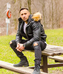 Chaqueta de Cuero Gruesa Personalizada Glory para Hombre, Nueva Chaqueta de Cuero Negra de Moda para Hombre con Capucha de Piel - Product Image 4