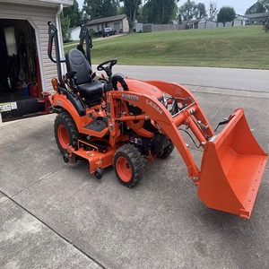 รถแทรกเตอร์ขนาดเล็ก Kubota BX2380 พร้อมที่ตักด้านหน้าและเครื่องตัดหญ้า ประสิทธิภาพอัตโนมัติที่เชื่อถือได้สำหรับพื้นที่ขนาดใหญ่ - Product Image 3