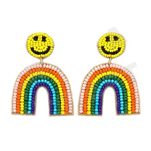 Pendientes Colgantes Hechos a Mano con Cuentas y Bordados Estilo Vintage de Katie S Kreations, en Naranja, Blanco y Azul, para Mujeres, Bodas y Eventos Patrióticos - Product Image 1