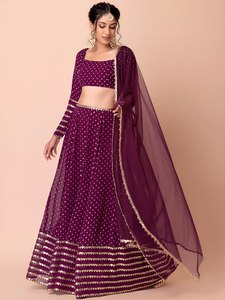 Ensemble Lehenga Choli en Georgette Bourgogne avec Paillettes, Broderies Zari et Dentelle – Tenue de Mariage Ethnique pour Femme - Product Image 6