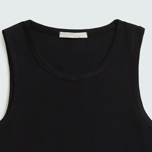 Débardeur court slim fit pour homme en coton extensible sans manches, idéal pour la musculation, le fitness, le style décontracté estival et le streetwear basique. - Product Image 5
