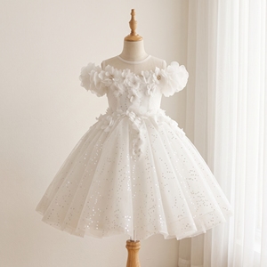 Robe de princesse de luxe Blossom, blanche, à manches bouffantes 3D, à sequins, en tulle, robe de bal pour filles par Tutupetti, fabriquée au Vietnam, OEM ODM - Product Image 1