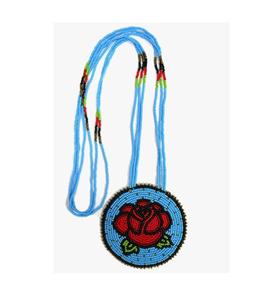 Ensemble collier et boucles d'oreilles élégants, idéal pour les événements formels et les occasions traditionnelles - Product Image 1