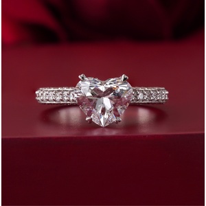 Anillo de Compromiso con Diamante Cultivado en Laboratorio de Corte Corazón y Marquise de 2.00 CT, Oro Blanco Sólido de 14K, Banda Pavé, Claridad VS1 - Product Image 3