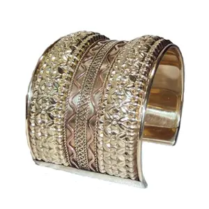Настоящий золотой цвет поверх латуни замечательный дизайнерский регулируемый браслет ручной работы производитель и поставщик из Индии