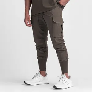 Pantalon de jogging évasé de haute qualité avec logo personnalisé pour homme - Product Image 4