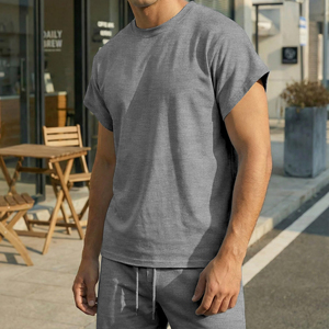 Nouvel ensemble de survêtement décontracté pour homme, idéal pour la course, l'entraînement et la gym, léger, composé d'un t-shirt et d'un short. - Product Image 2