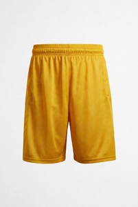 Shorts de sport marron avec poches à cordon de serrage et coupe décontractée, idéal pour les tenues de sport décontractées en studio. - Product Image 5