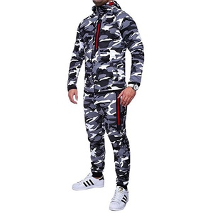Ensemble de survêtements pour hommes style camouflage, de haute qualité, de marque, pour la gym et les activités sportives, avec sweat à capuche et pantalon - Product Image 3