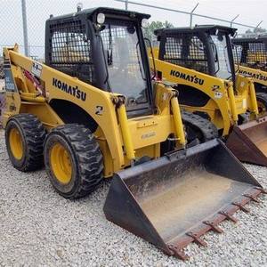 Tracteur utilitaire compact 4x4 d'occasion en excellent état, entièrement assemblé, avec moteur diesel 4 cylindres et pompe haute performance - Product Image 2