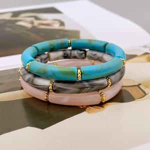 Brazalete de Resina Epoxi Hecho a Mano, Ecológico y Moderno con Cuentas Doradas, Técnica de Fundición Redonda por HASAN CRAFT - Product Image 4