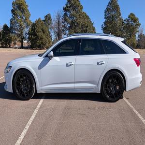 Audi A6 Allroad Quattro Prestige 2022, Vehículo Usado en Venta - Product Image 1