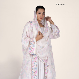 Chal de chifón satinado Armani de diseño único, suave y fluido, para ocasiones casuales, formales y festivas, disponible a un precio competitivo. - Product Image 3