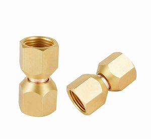 ข้อต่อทองเหลืองแบบหมุนได้พร้อมเกลียว NPT/BSPT |   อุปกรณ์เชื่อมต่อสำหรับงานวิศวกรรมก่อสร้างขนาด 15 มม. ทนทานต่อการกัดกร่อน ผลิตตามแบบ OEM - Product Image 1