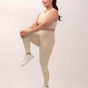 Nuevo Conjunto Deportivo de Yoga de Dos Piezas, Talla Grande, Color Sólido, Alta Elasticidad, Ropa Deportiva sin Costuras, Leggings Ajustados, Transpirable - Product Image 3