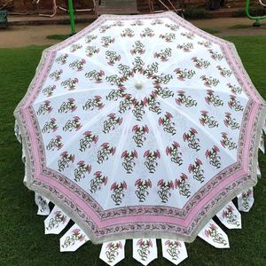 Sombrilla de Algodón Hecha a Mano en Jaipur, Diseño Bohemio Semiautomático, Protección Solar, para Uso en Jardín - Product Image 3