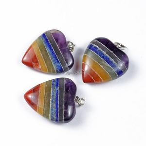 Venta al por mayor de colgantes de cristal de 7 Chakras de fluorita natural estilo Feng Shui collar de flecha de ágata encanto de piedras preciosas para la curación - Product Image 5