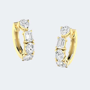 Pendientes de Aro Huggie con Diamantes Cultivados en Laboratorio de 2.15CTW, Corte Mixto, Engaste de Garras, Baño de Oro de 9k, Color E, Certificados - Product Image 4