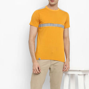 T-shirts pour hommes de haute qualité fabriqués au Pakistan, coupe ajustée, respirants, 100% coton, impression sérigraphique, haute performance - Product Image 4