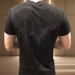 Camiseta de hombre con brillantina y pedrería, de poliéster y algodón, tejida, transpirable, de secado rápido, informal, estilo urbano. - Product Image 2