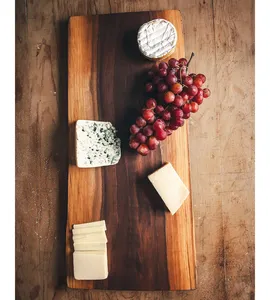 Plateau de service en bois fait main, design minimaliste rectangulaire, planche à découper en bois massif pour la cuisine - Product Image 4