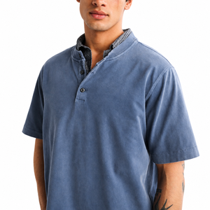 Camiseta Azul de Manga Corta con Cuello Alto, Corte Regular, Estilo Casual, 100% Algodón Jersey, Transpirable, Color Sólido - Product Image 3