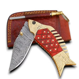 มีดพับเหล็กดามัสกัสทำมือ ปลายหยดน้ำ สำหรับตกปลา พกพาสะดวก ใช้เอาตัวรอดกลางแจ้ง EDC รองรับ OEM/ODM ด้ามทองเหลืองสลักลายด้วยมือ DIY - Product Image 1