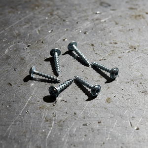 Vis autotaraudeuses PDC à tête cylindrique métrique à couple élevé pour bois - Classe 4, en acier au carbone nickelé/zingué à filetage grossier - Product Image 1