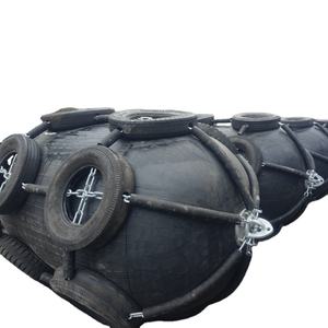 Fender pneumatique marin de type cylindre flottant Yokohama certifié ISO pour navire-citerne / <span class=keywords><strong>ferry</strong></span> rapide - Product Image 1