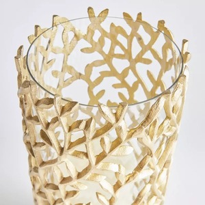 Porte-bougie doré avec design résistant à la chaleur pour la décoration de la maison - Product Image 2