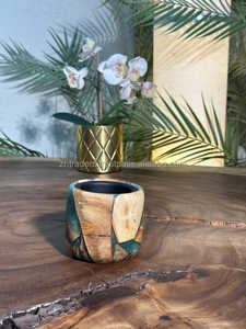 Madkhan en bois sculpté sophistiqué avec pot à arôme de résine d'oud pour une parfumerie arabe authentique, coins de bien-être à domicile et Ramadan - Product Image 3