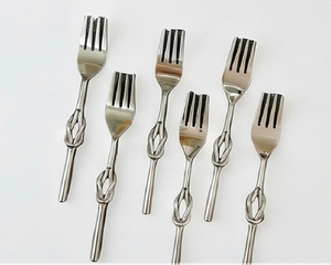 Ensemble de fourchettes modernes en acier inoxydable avec manches nouées, finition polie miroir, résistantes à la rouille, pour les tables de mariage - Product Image 1