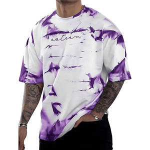 Camiseta con estampado gráfico Tie Dye para hombre, con estampado de letras, cuello redondo, manga corta, informal, ropa de calle de verano, moda, suave, transpirable, para uso diario - Product Image 1