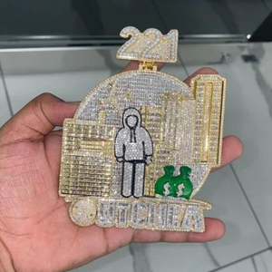 Pendentif personnalisé scène urbaine plaqué or 12 carats en moissanite, style hip-hop, avec détails en diamant, collection luxe glacée - Product Image 1