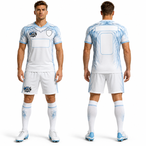 Ensemble de maillots de football tendance en gros avec maillot et short, design personnalisé, en tissu maille polyester extensible, impression sérigraphiée - Product Image 1