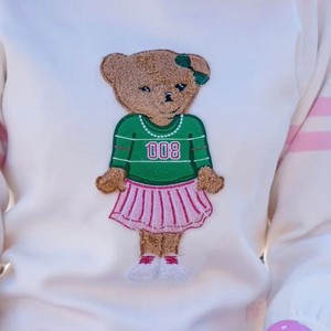 Pull en tricot pour femme à manches longues, style preppy personnalisé de haute qualité, avec broderie de patch en chenille motif ours, pour l'hiver - Product Image 2