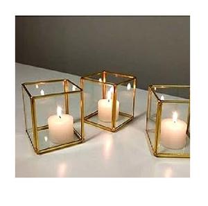 Atractivo Portavelas de Cristal y Metal Dorado para Decoración de Mesa en el Hogar, Faroles para Interiores - Product Image 5