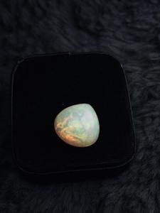 Opale de feu naturelle éthiopienne, taille ovale, cabochon, multicolore, éclatante, pierre précieuse en vrac, certifiée IGI, sans traitement, pour la joaillerie - Product Image 2