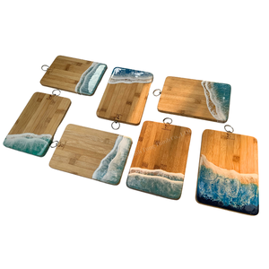 Planche à découper en bambou de style côtier avec motif vague océanique, forme rectangulaire, ustensile de cuisine fait main, support de rangement avec crochet - Product Image 2