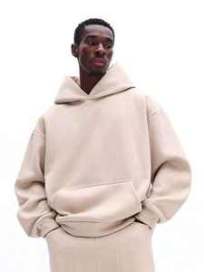 Ensemble survêtement homme crème uni avec sweat à capuche oversize et pantalon large assorti – Vêtements OEM ODM en gros - Product Image 3