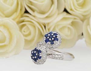 Anillo de compromiso para mujer con diseño de flor vintage, racimo de diamantes, engaste pavé, chapado en rodio, plata 925, aleación, certificado IGI - Product Image 4