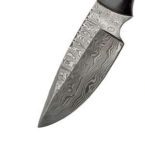 Couteau de camping en acier Damas avec manche en bois, lame durable, équipement de chasse personnalisable OEM - Product Image 5
