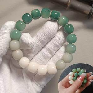 Handmade Resin <b>Bangle</b> <b>Bracelet</b> for Women, Stylish Lightweight Fashion Jewelry for Casual and Party Wear - Product Image 6