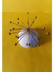 Maceta Redonda de Cerámica Moderna y Lujosa con Soporte Metálico Dorado, Ecológica, para Plantas de Interior (10 Pulgadas de Altura) - Product Image 3