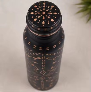 Pure Copper Water <b>Bottle</b> 1000ml Handmade Hammered Design Leak-Proof Ayurvedic Health <b>Flask</b> For Yoga Sports & Office - Product Image 6