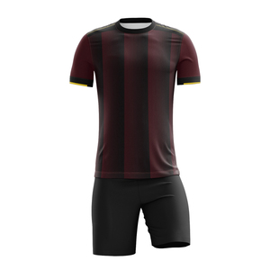 Maillots de football personnalisés 100 % polyester pour hommes, ensemble complet respirant avec nom, tenue d'équipe sublimée pour l'entraînement - Product Image 4