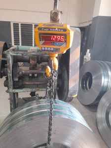 เครื่องชั่งน้ำหนักเครนดิจิตอล 5000 กก. จอแสดงผล LED ตัวเครื่องอะลูมิเนียม 24V/230V ควบคุมด้วยรีโมท ใช้แบตเตอรี่แบบชาร์จได้ - Product Image 4