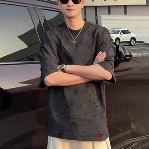 เสื้อยืดโอเวอร์ไซส์พิมพ์ลายสำหรับผู้ชาย แขนสั้น คอกลม สไตล์สตรีท ผ้าเจอร์ซีย์ถัก 100% ผ้าฝ้าย ระบายอากาศได้ดี น้ำหนัก 220 กรัม - Product Image 2