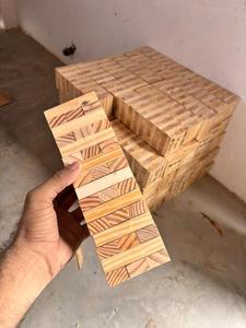 Jeu de construction en blocs de pin naturel pour adultes, stimulant la créativité et la patience - Product Image 6