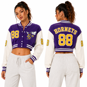 Chaqueta Varsity Corta Personalizada Strikers Azul Marino Gris Rojo Número 16 Logotipo de Fútbol Bordado Ropa Urbana para Mujer OEM Venta al por Mayor Ropa para Fiestas - Product Image 4